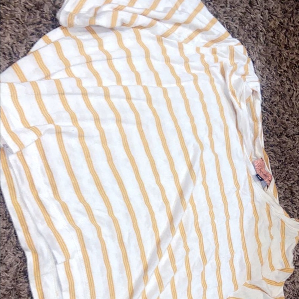 Womens cropped t shirt